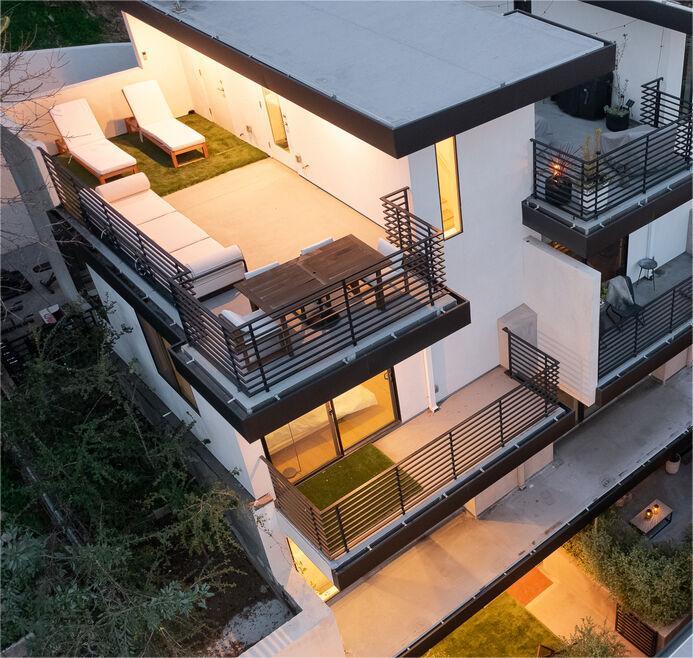 Modern Condo Living in Prime Silver Lake Location