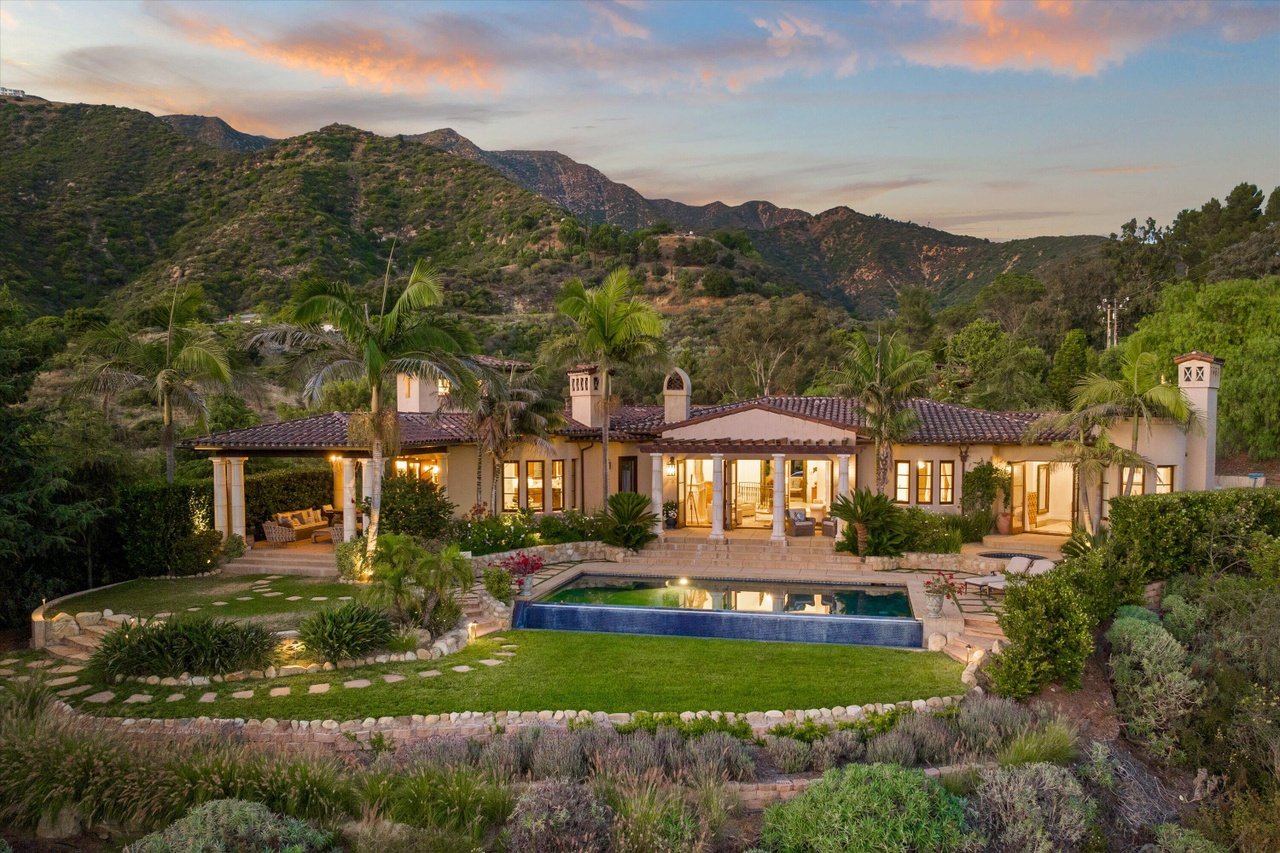 3091 Hidden Valley Ln