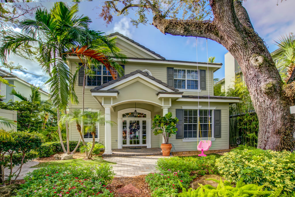 1208 SE 5th Court