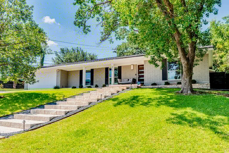 2701 Mountain Laurel LN