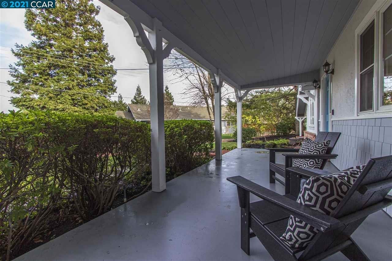 8 Foothill Park Ter