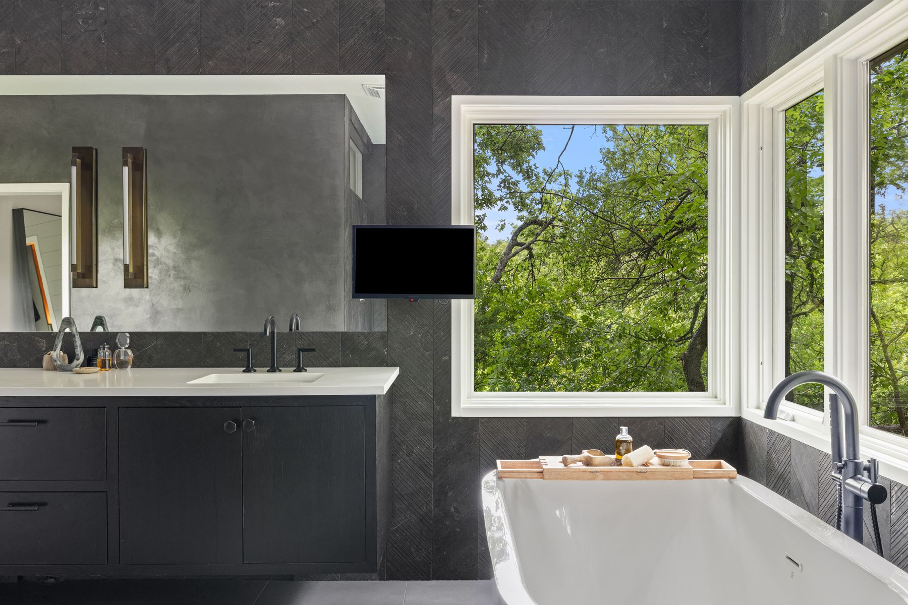 Midcentury Modern Creekside Retreat