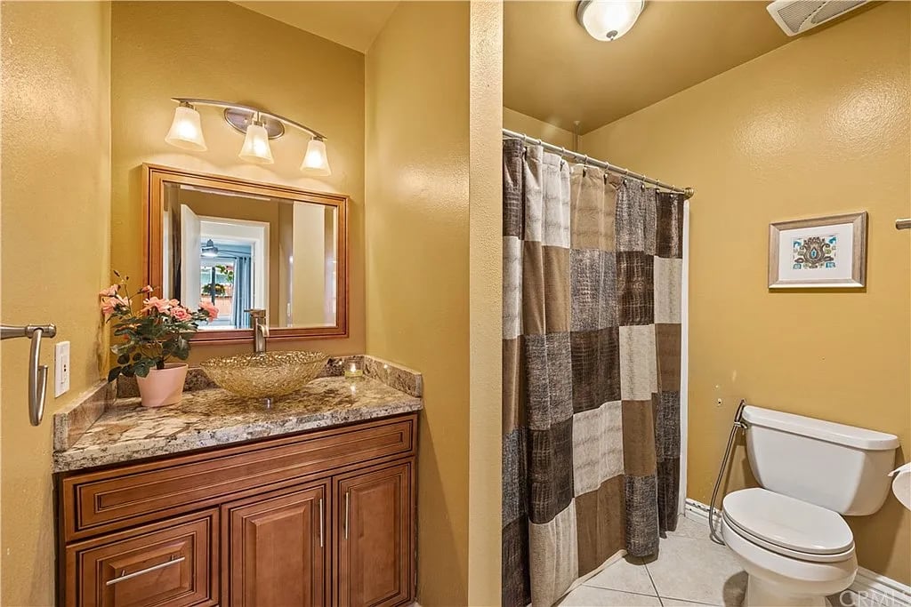 5548 Temple City Blvd