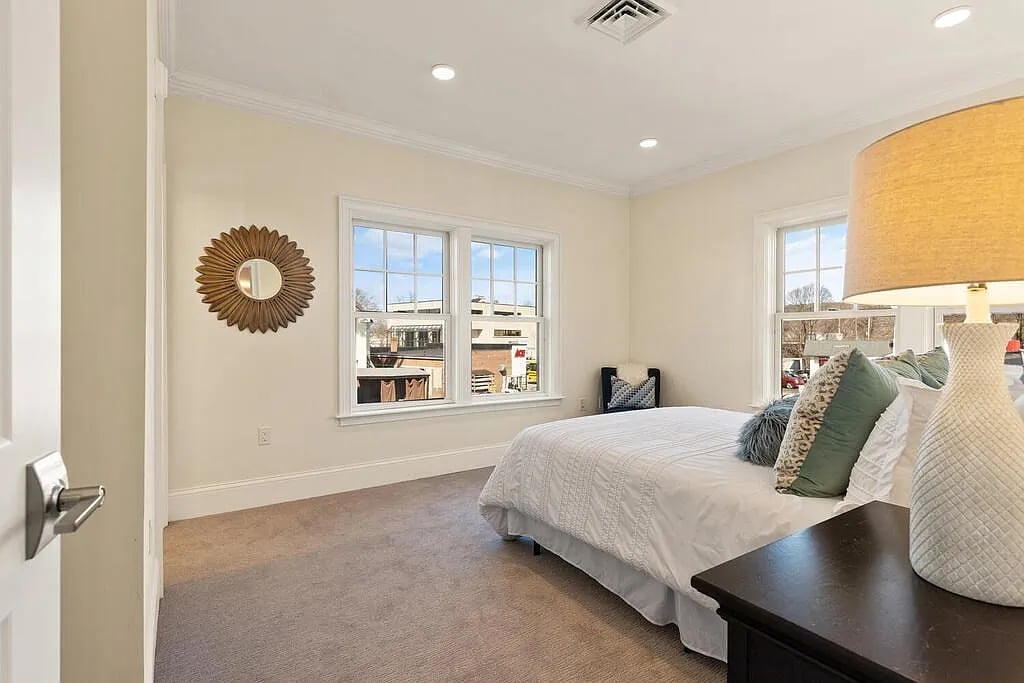 40 Elmwood Ave, #5