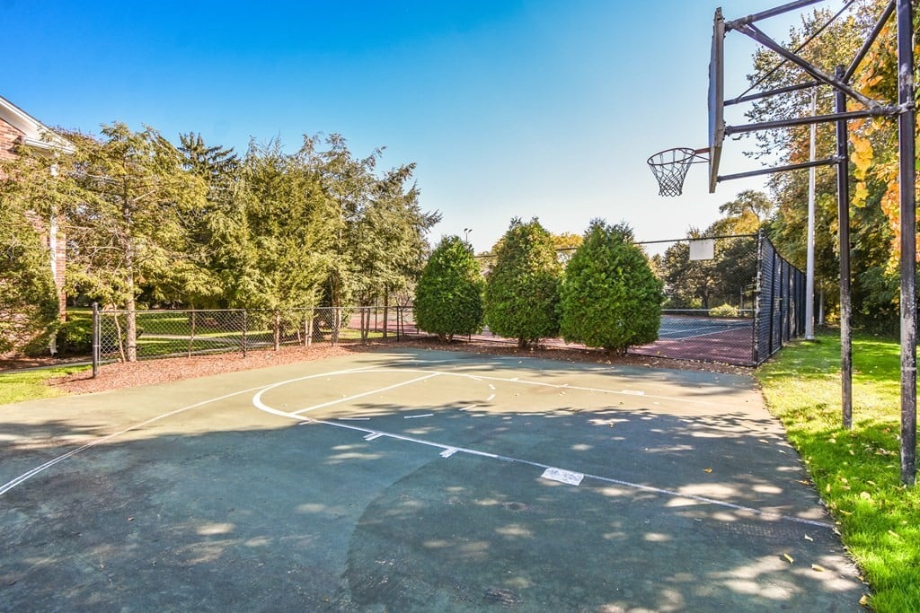 407 Windsor Dr, #407