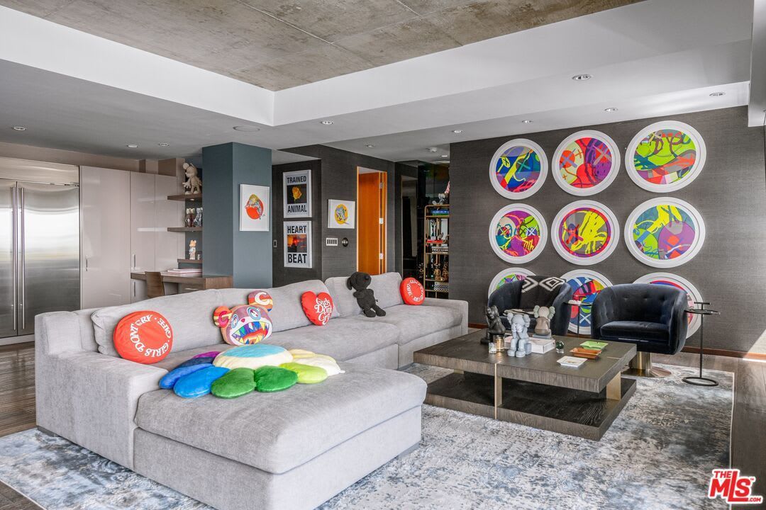 1155 N La Cienega Blvd #602