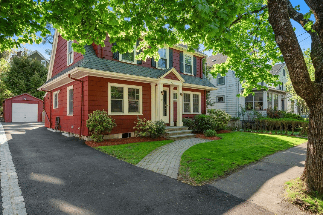 42 Aberdeen St, Newton MA. 02461