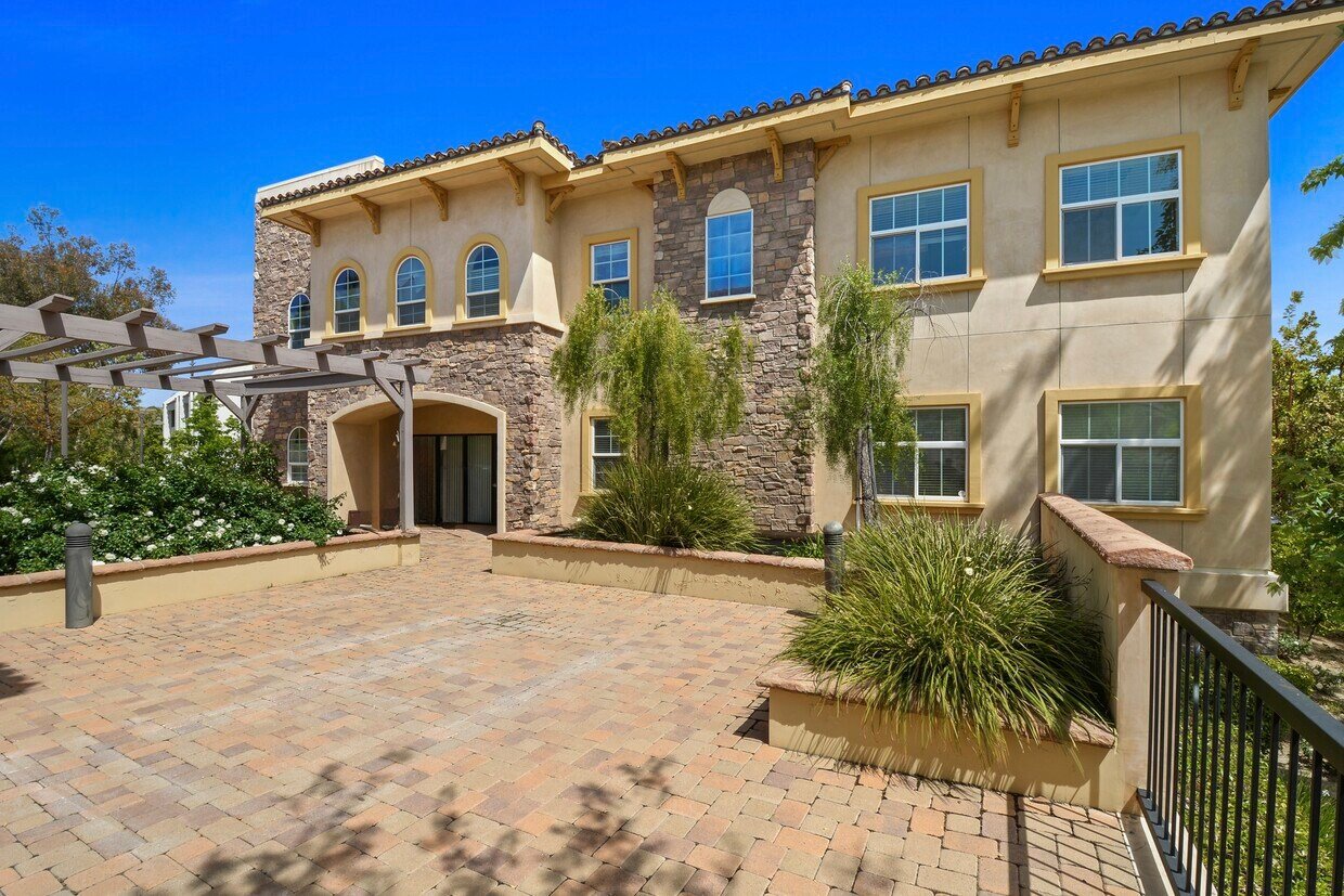 5018 Chesebro Rd