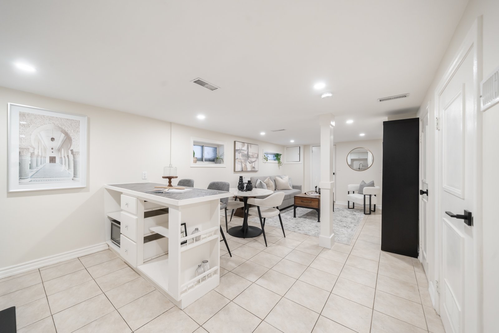 135 Sellers Ave 