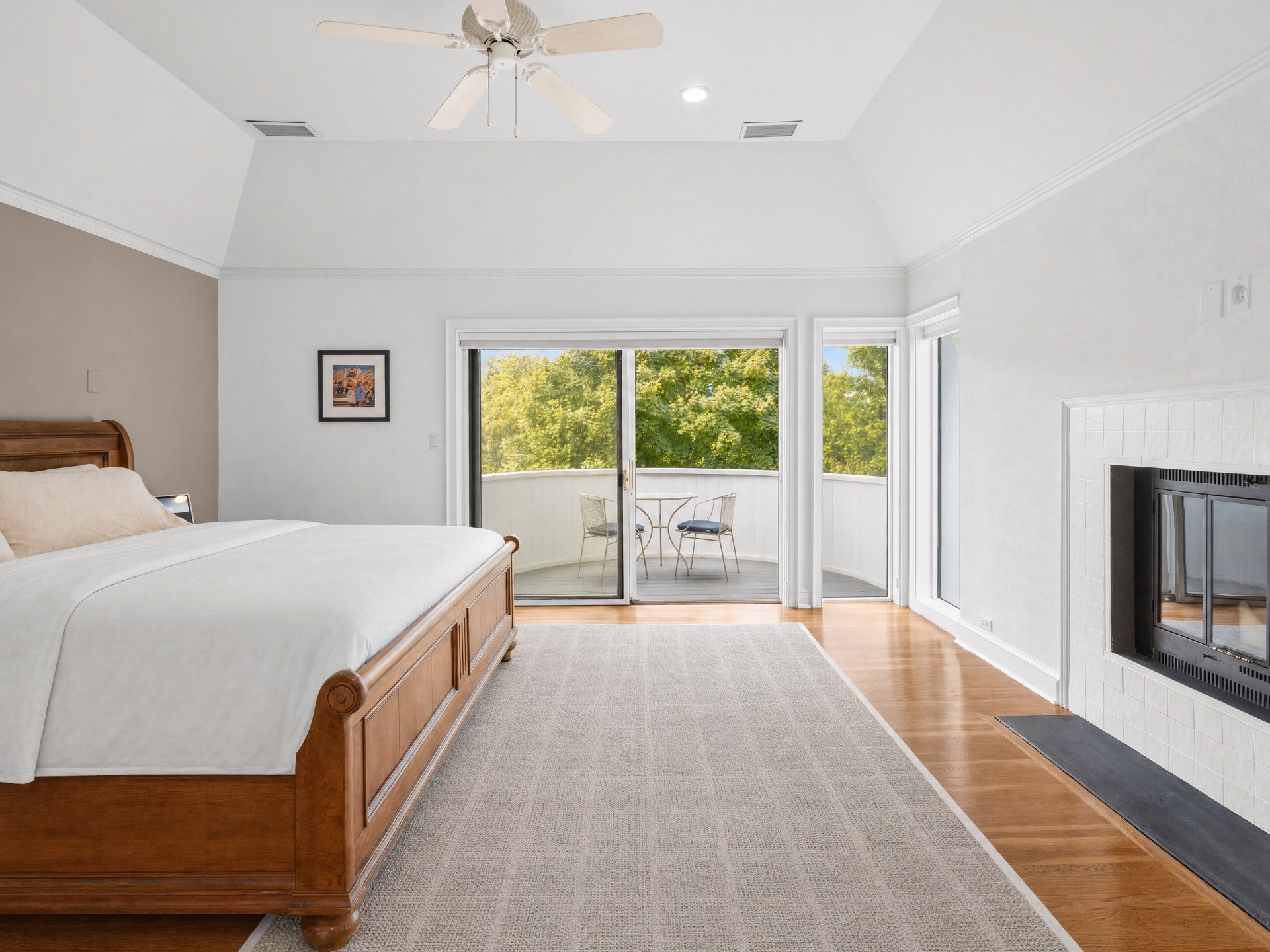 WATERFRONT LIVING AT MECOX LANDING