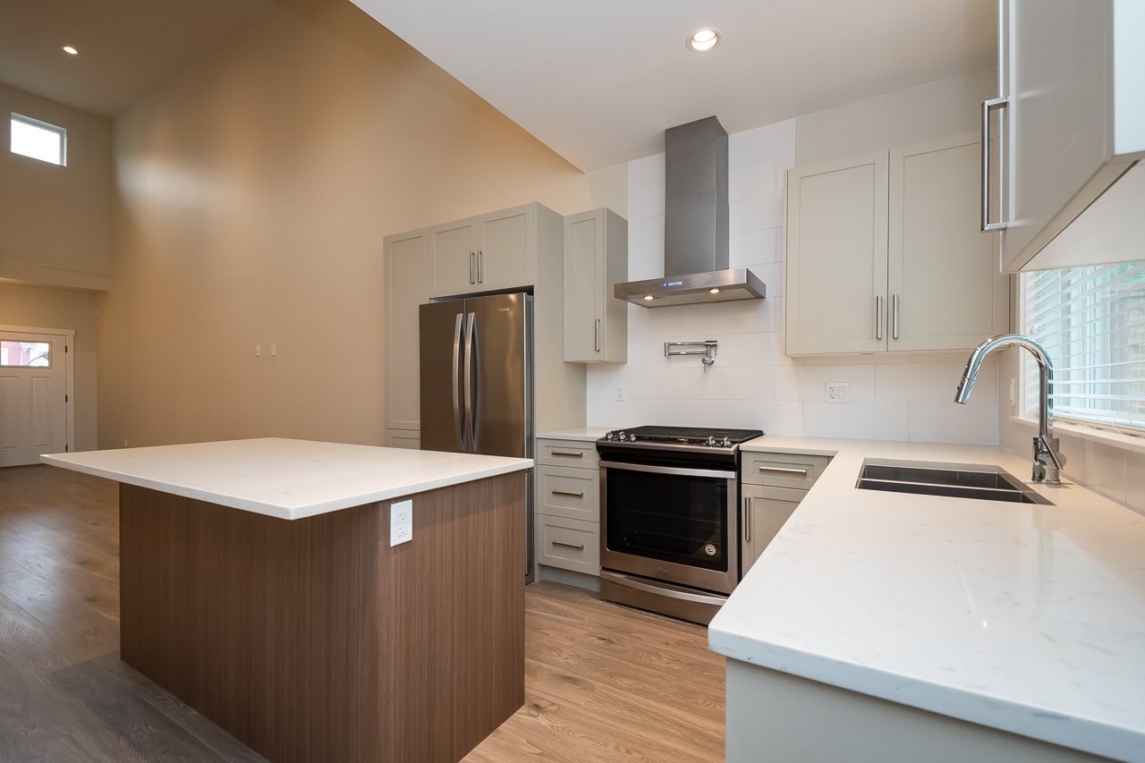 15-20498 82 Ave