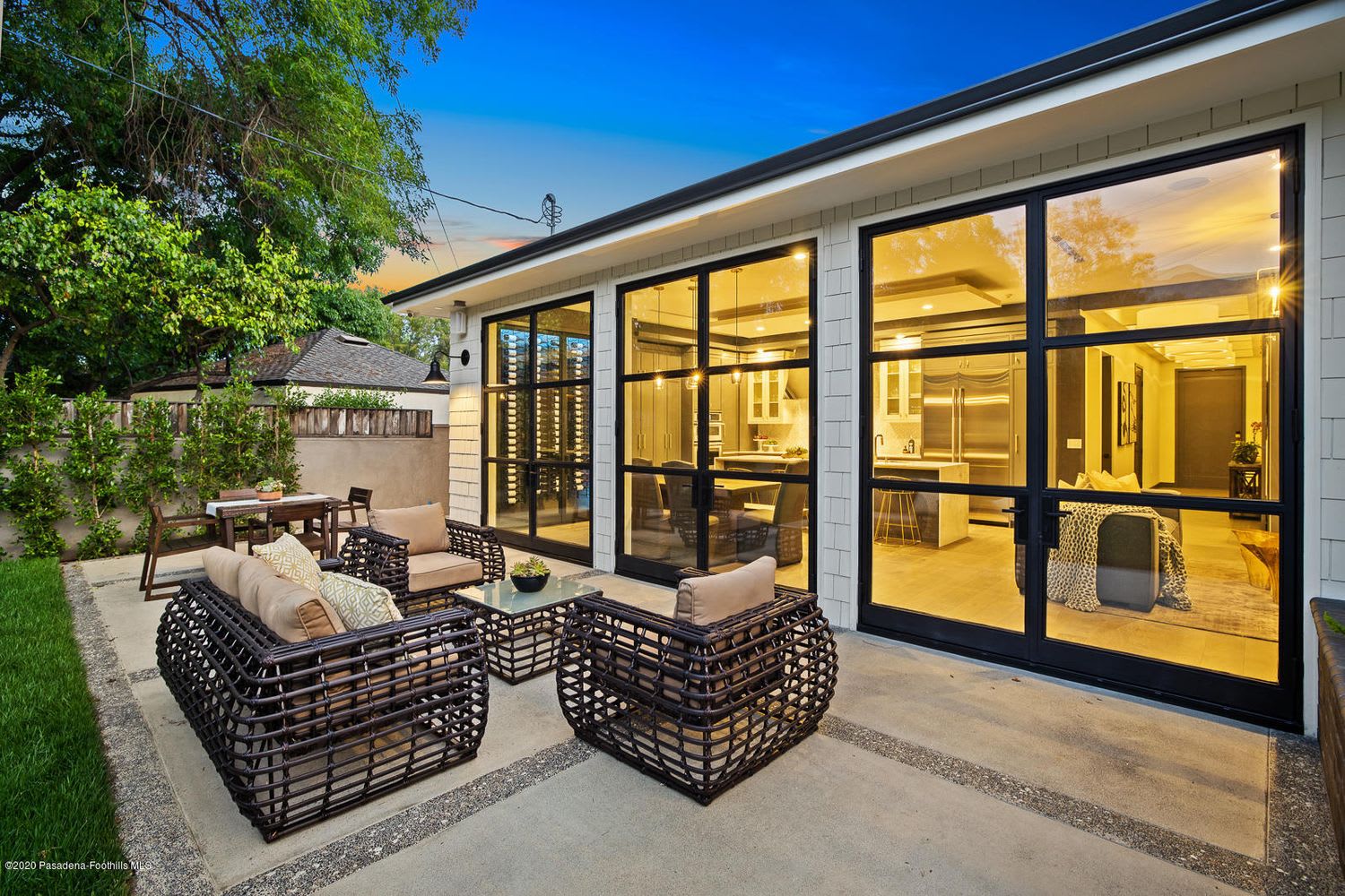 217 Lamour Dr