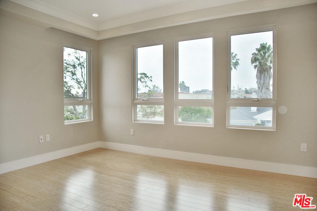 1848 Benecia Avenue 