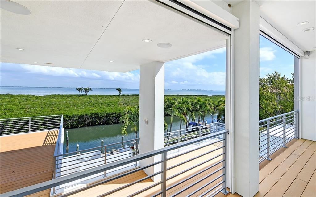 1580 Harbor Cay Lane