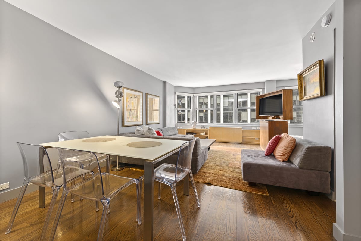 77 West 55th Street #19C