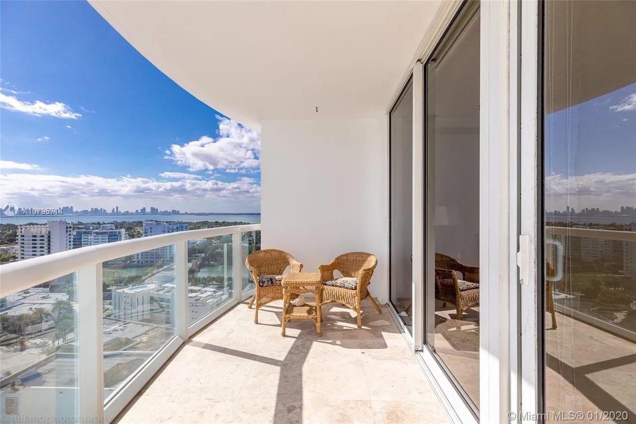 6365 Collins Ave Apt 2204