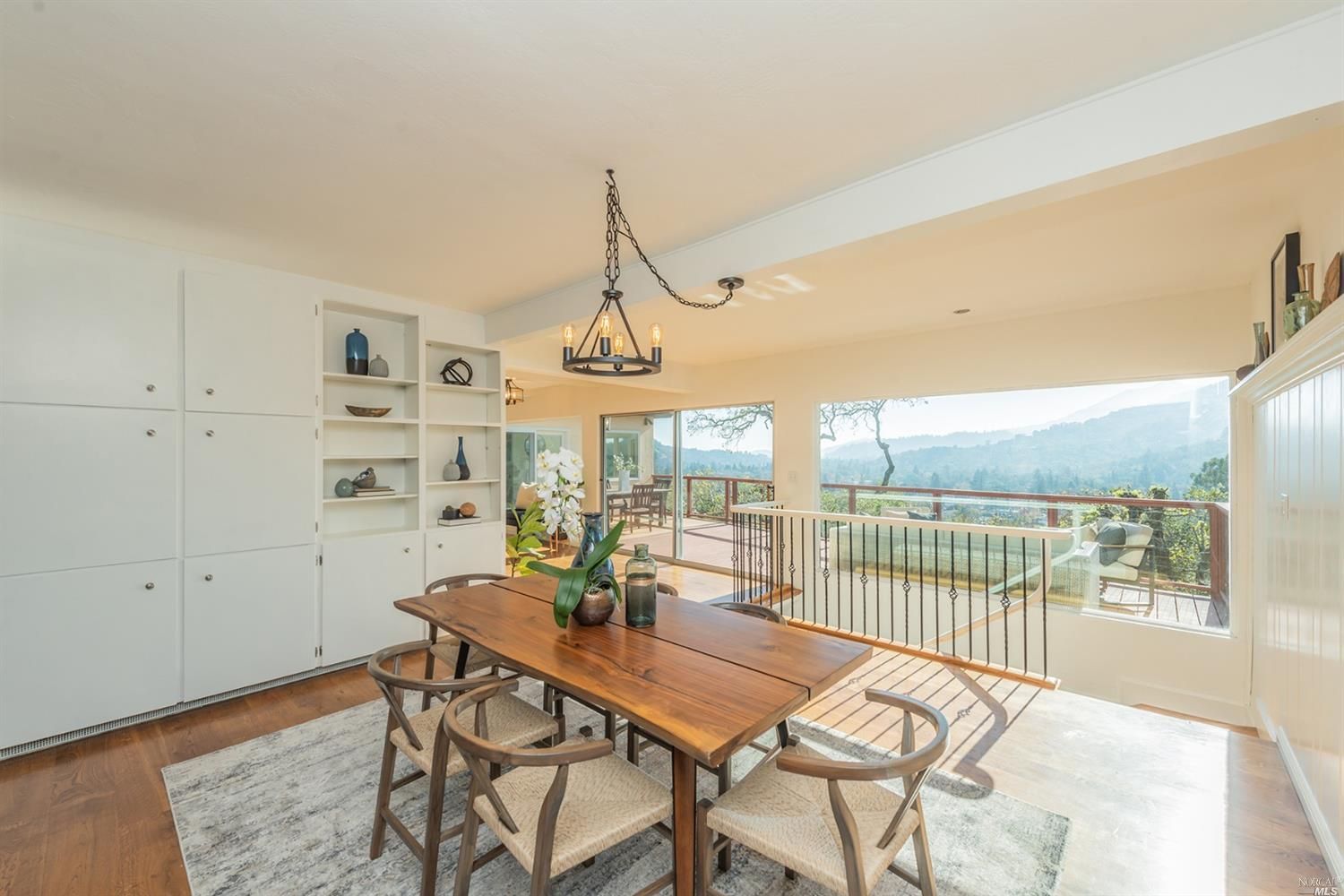 50 Oakwood Ct