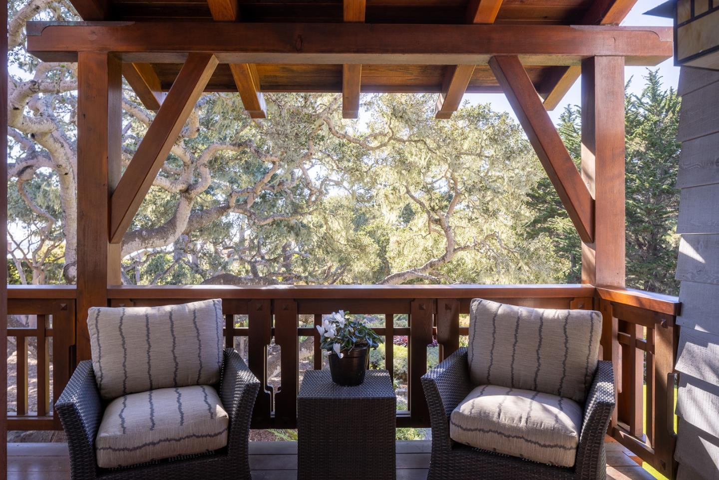 3210 Whitman Lane