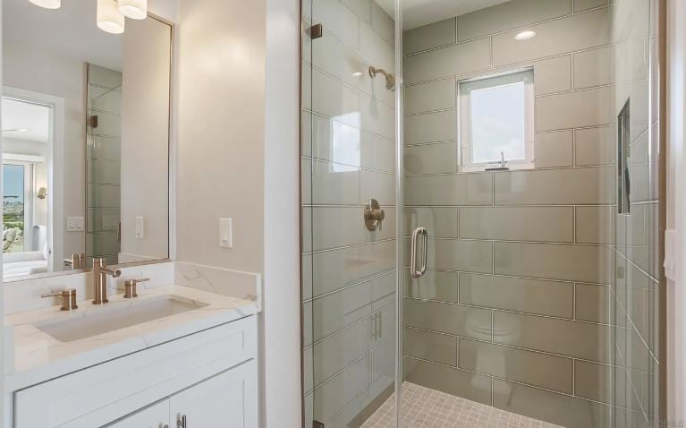 4028 Shasta St. San Diego, CA 92109