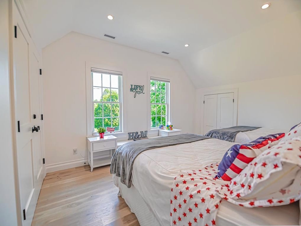 4 Cottle Ln