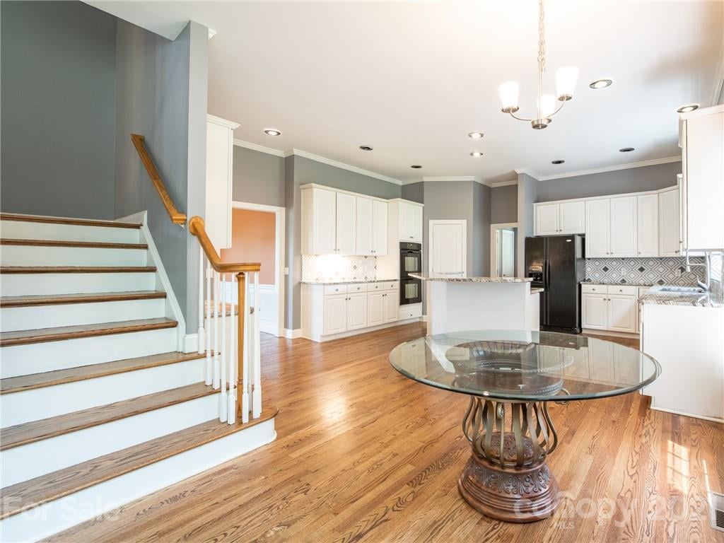 5552 Piper Glen Dr