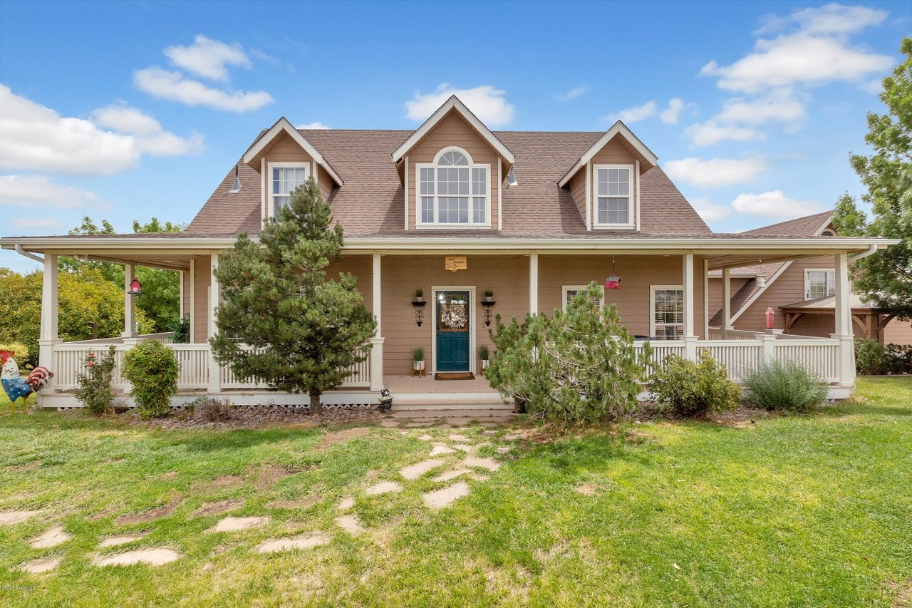 2845 W Kickinghorse Dr