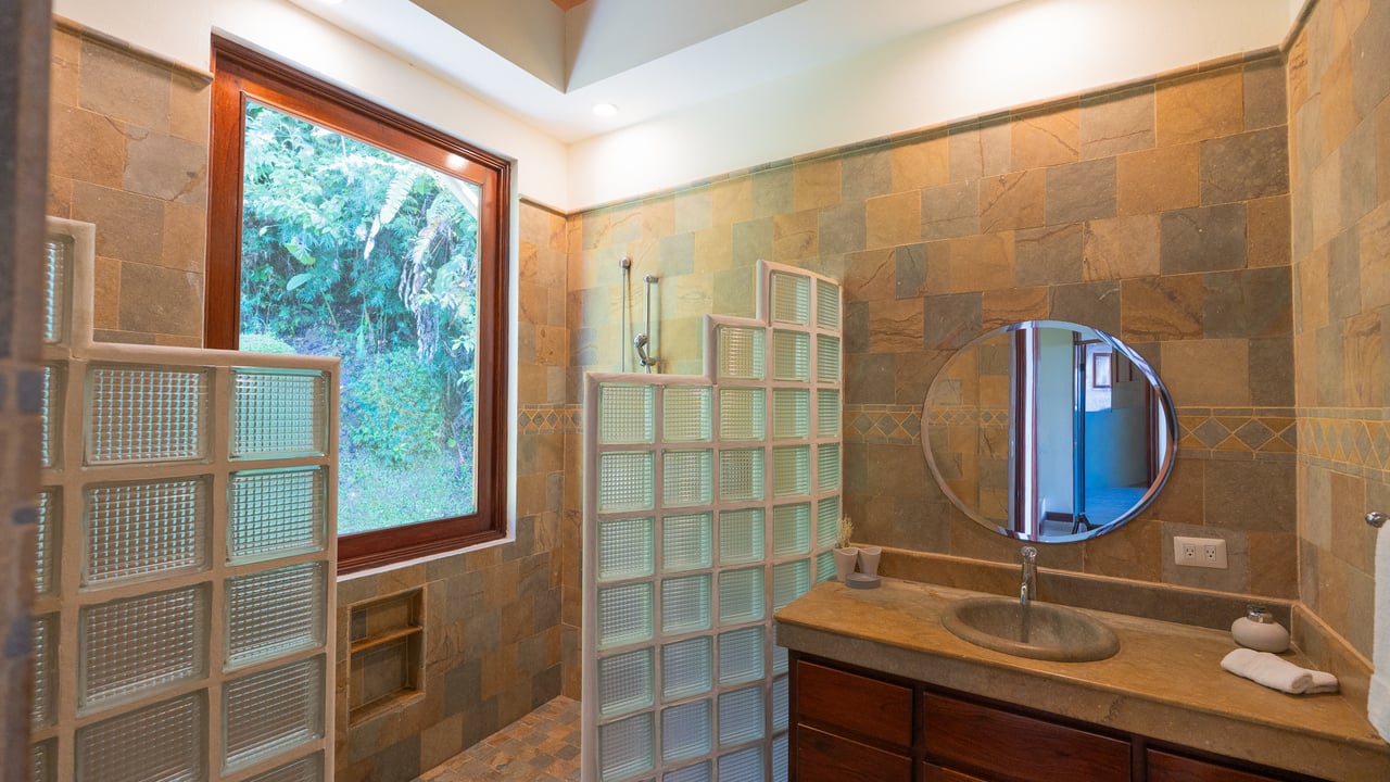 Ocean View Luxury Estate with An Incredible Location in Dominical