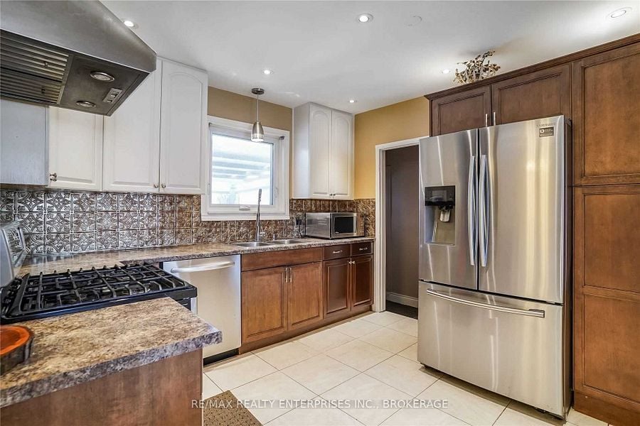 1810 South Sheridan Way Unit: Upper