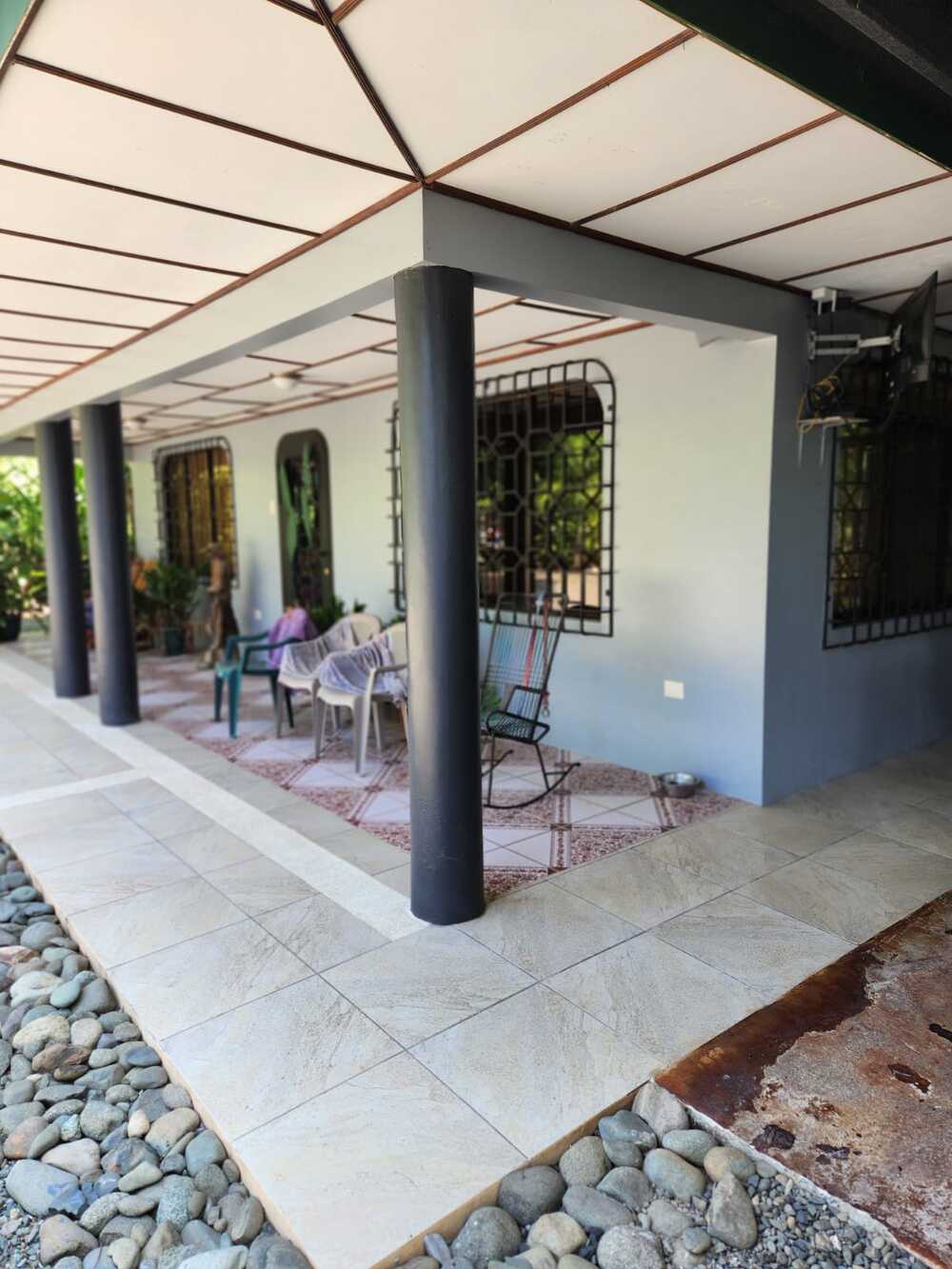 Beach estate with a main house, 3 rentals, and pool