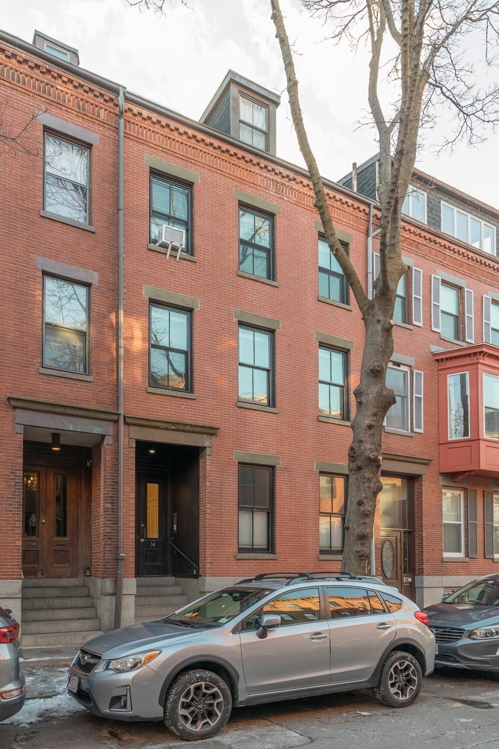 38 Hanson St #2