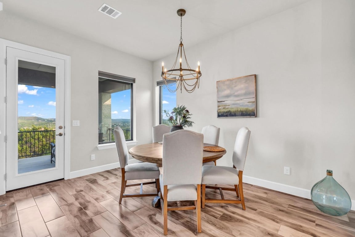 500 Balcones Ridge Way