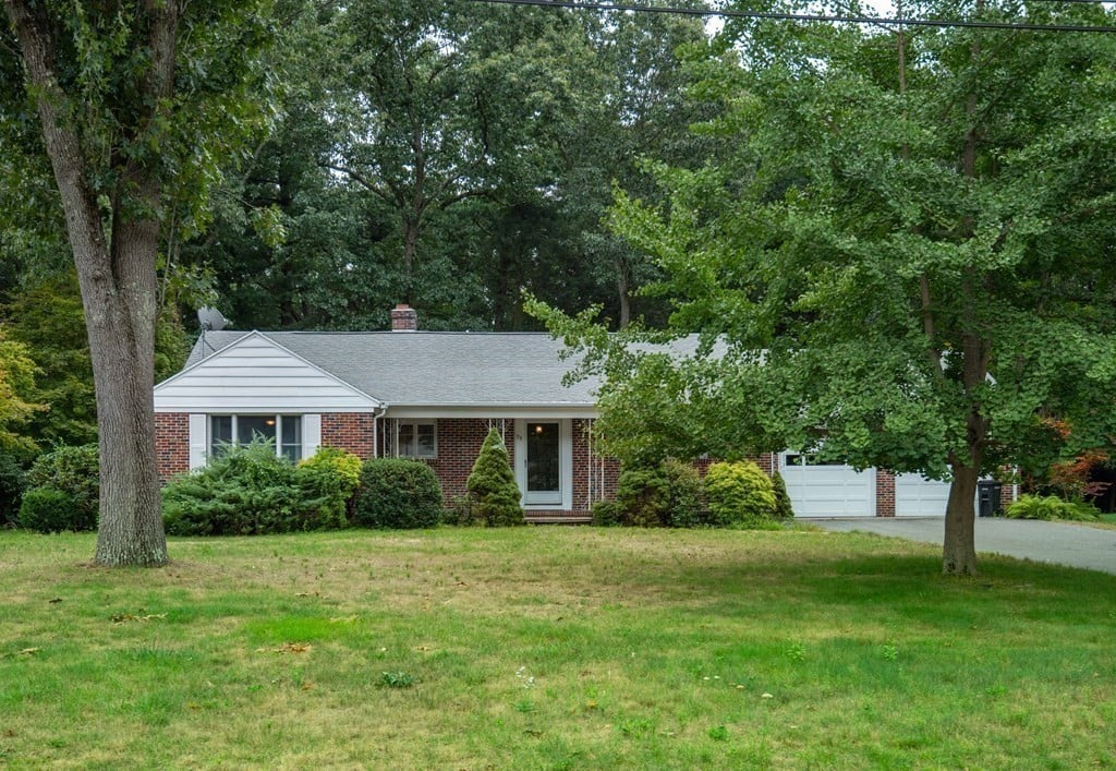 79 Leetewood Dr