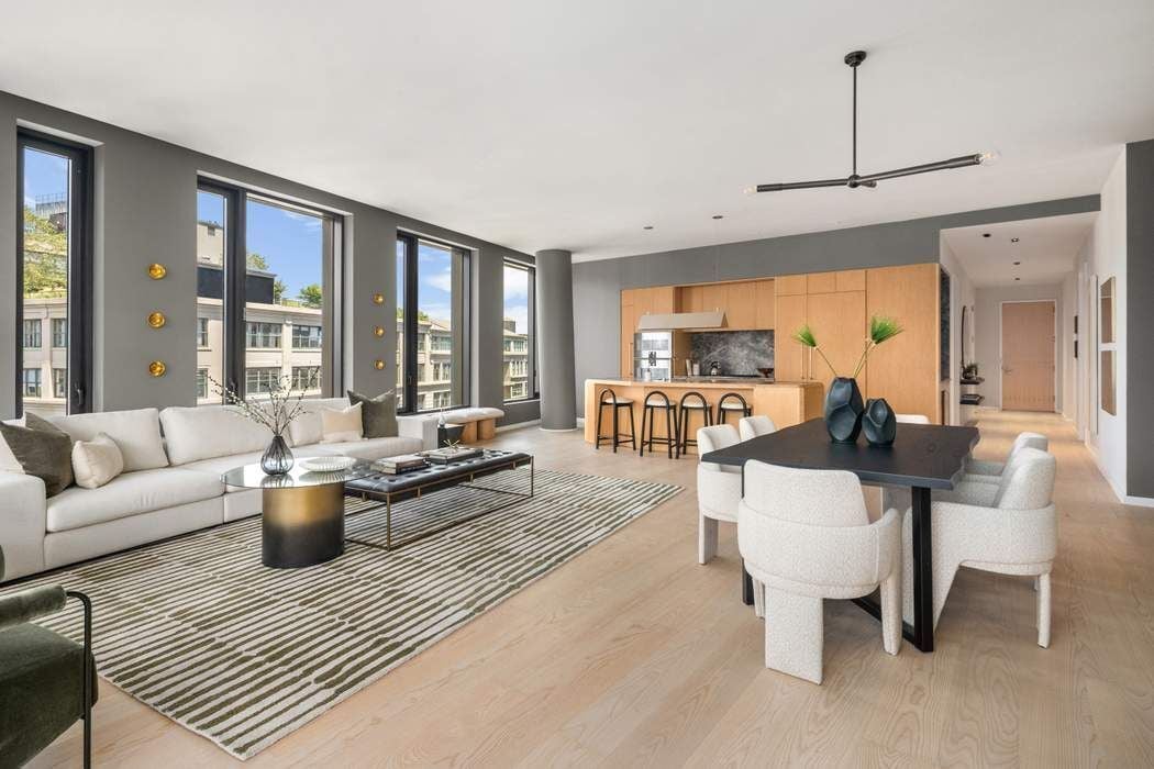 30 Front Strreet 15A