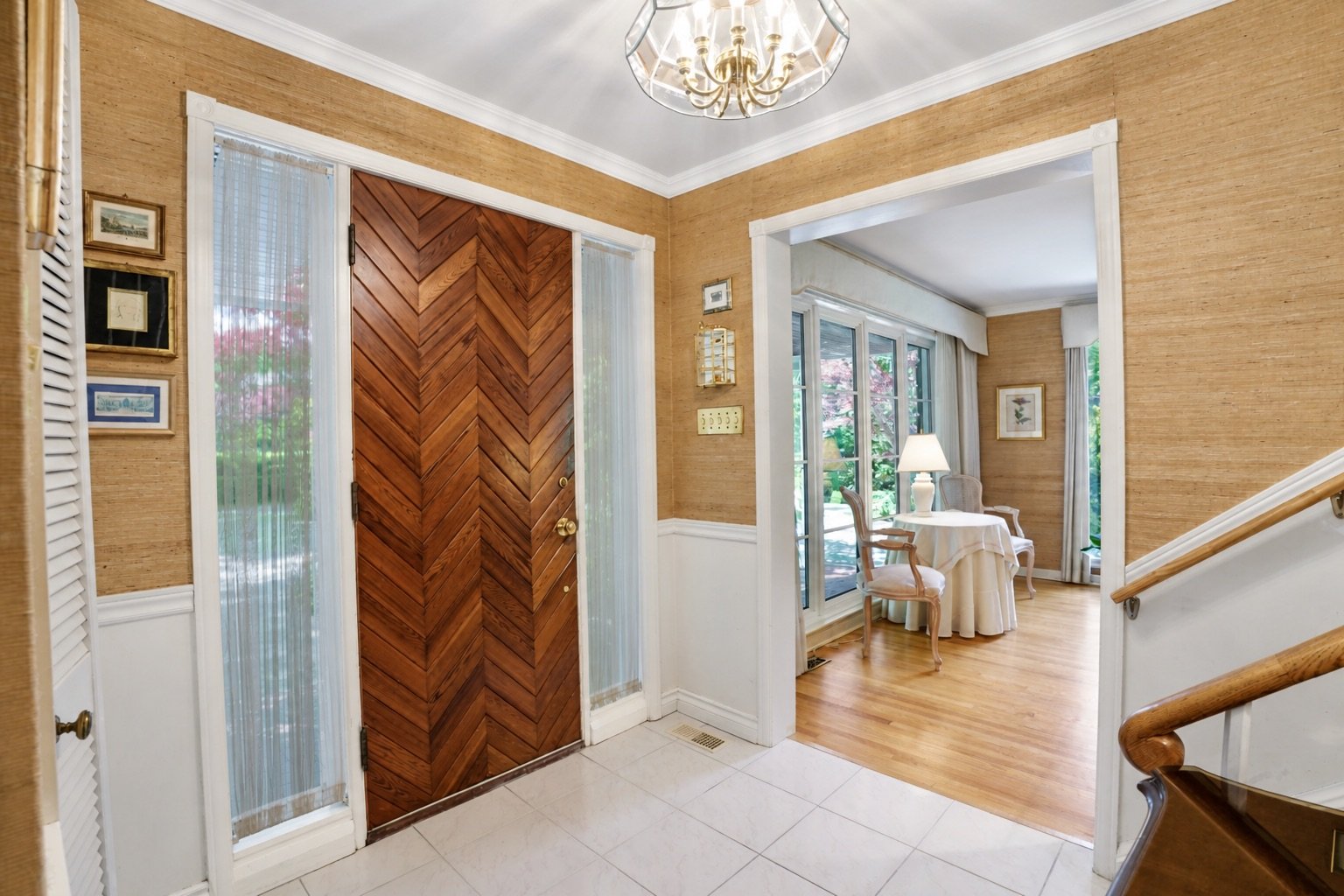 5052 Lakeshore Road, Burlington