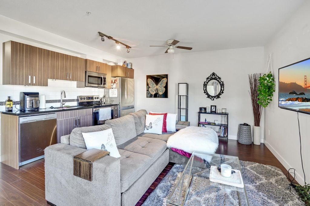 20219 54a Ave, #312