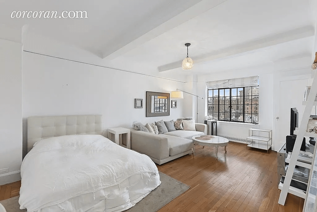 1 Christopher St APT 9C