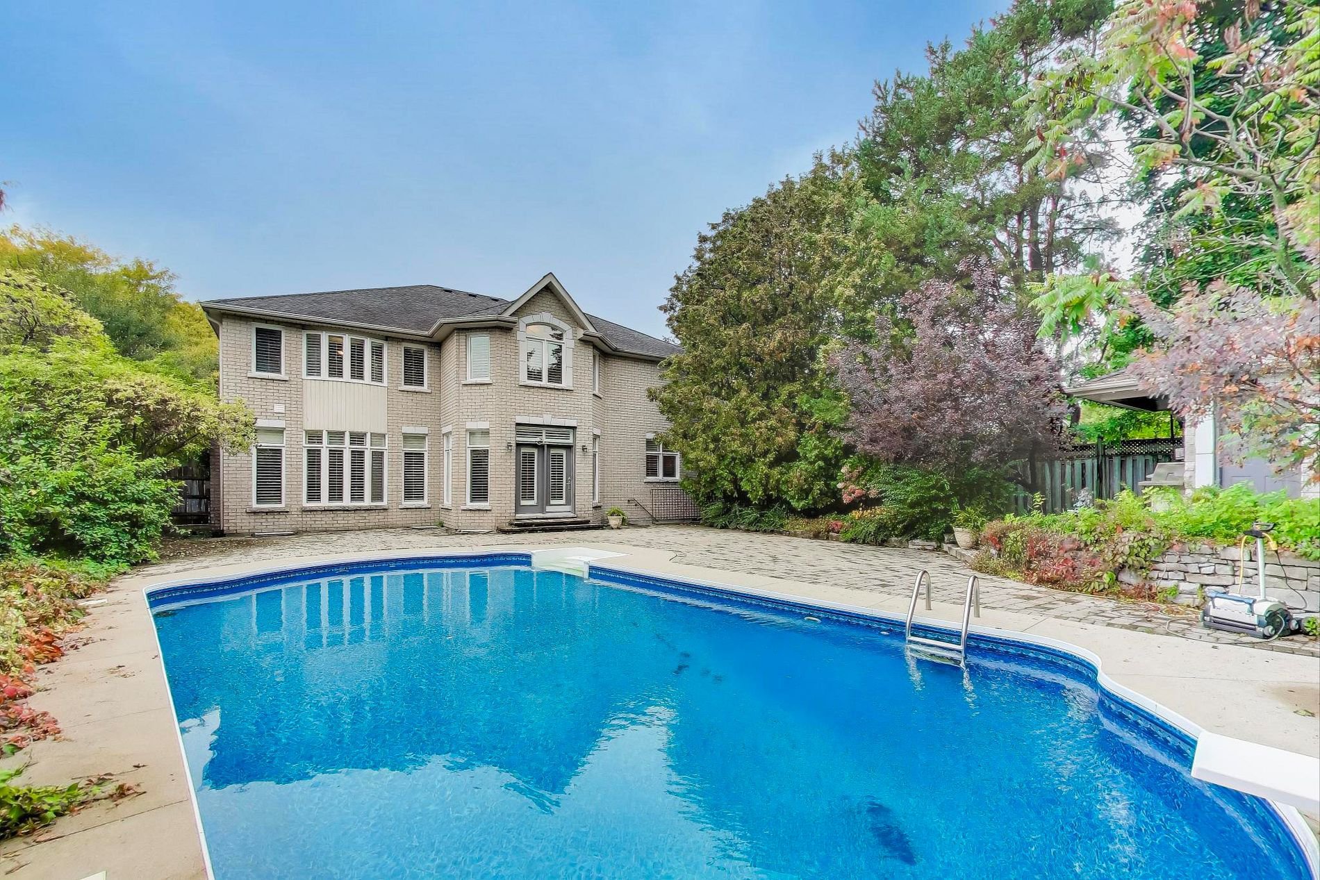 1371 Chriseden Dr