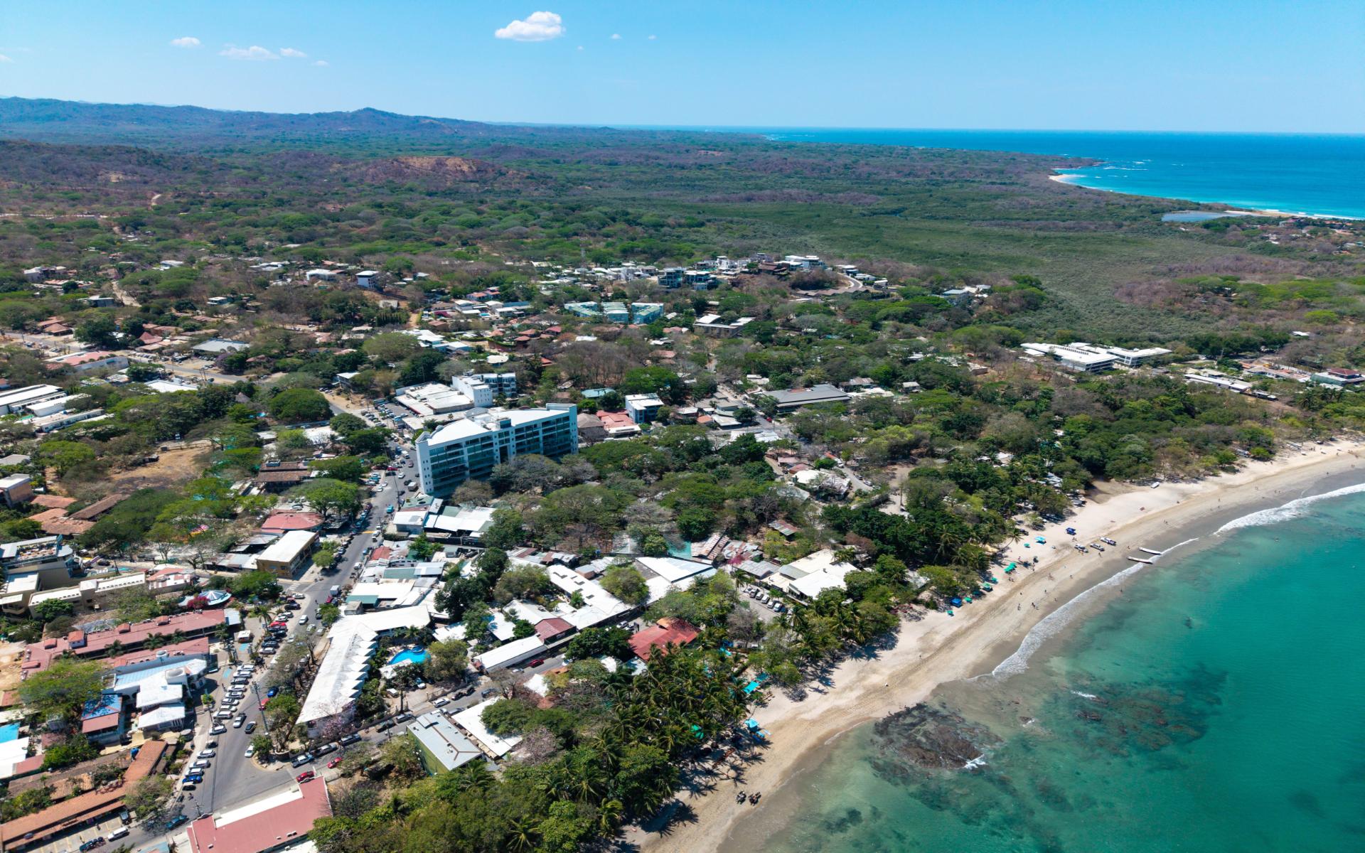 Pikatas Restaurant and Bar, A Local Favorite Near Tamarindo Beach