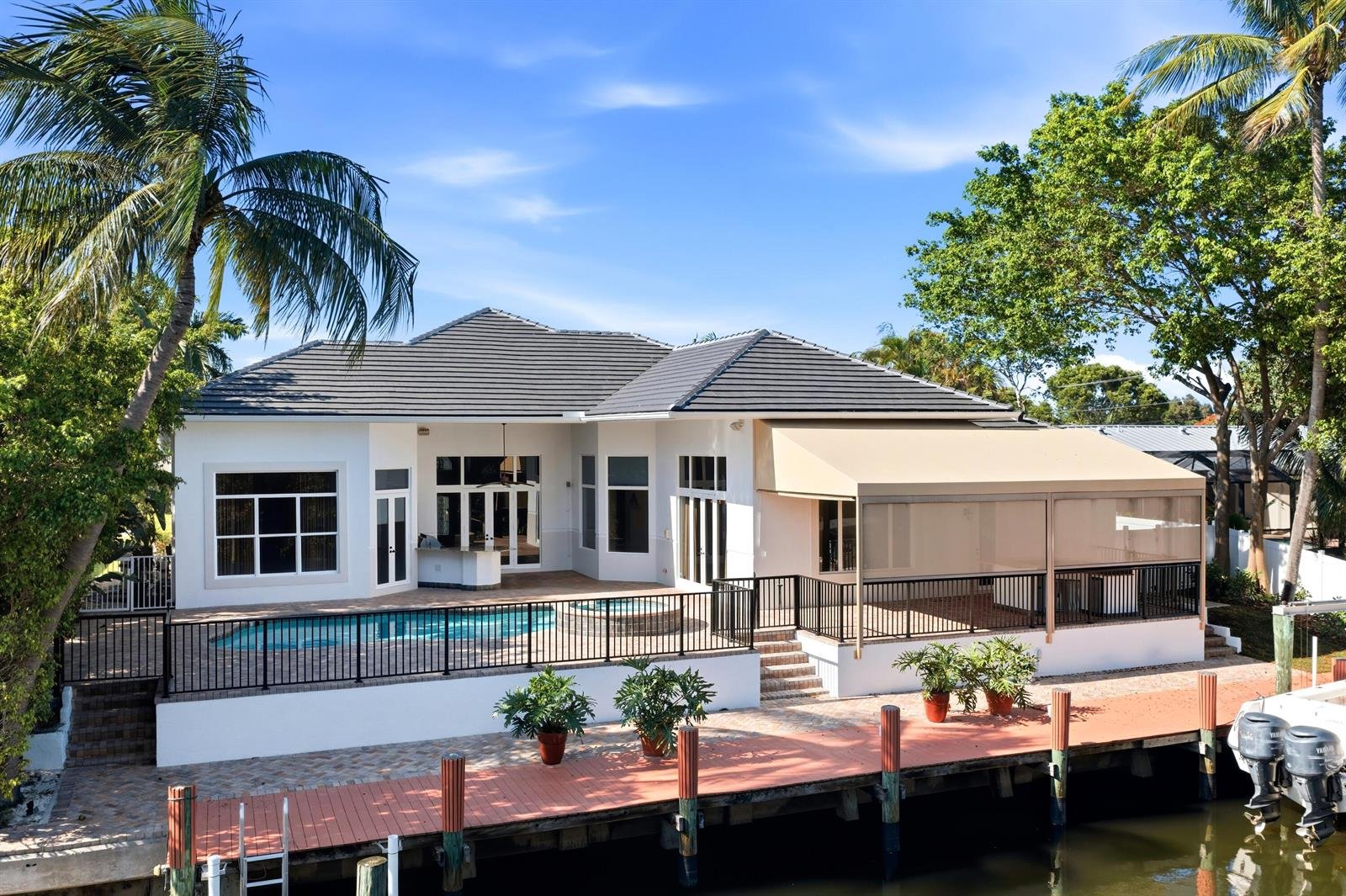  608 Inlet Rd
