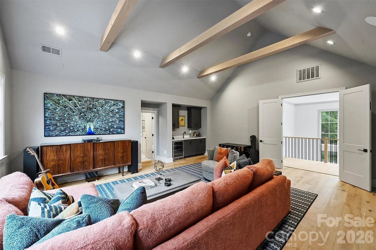 1525 Lynway Dr