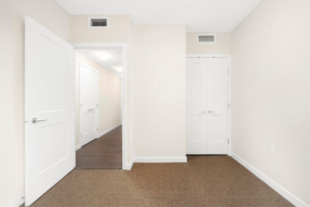 1708 Ontario St, #403