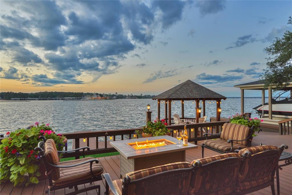 61 Sarasota Cir N