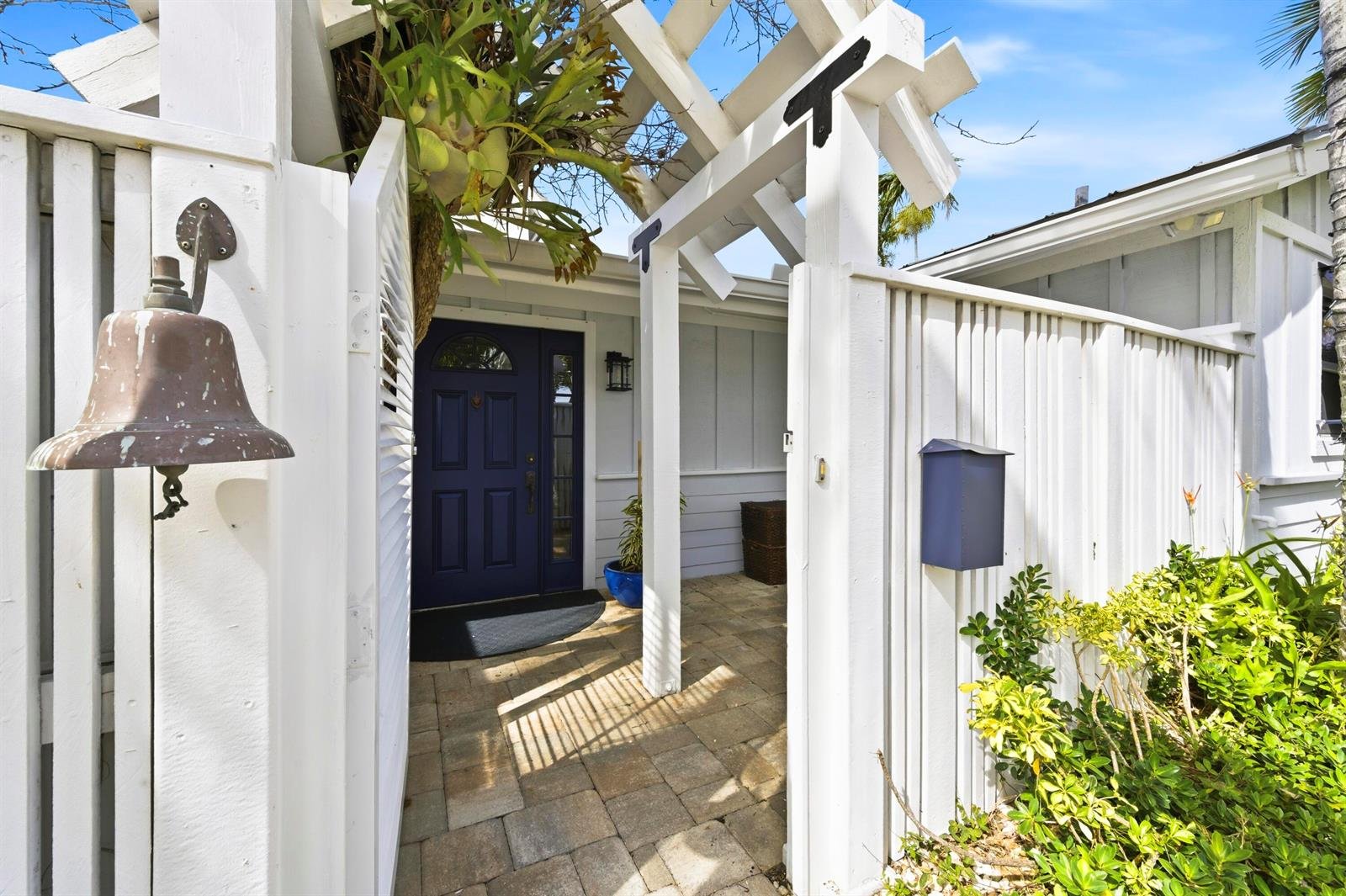 649 Anchorage Drive