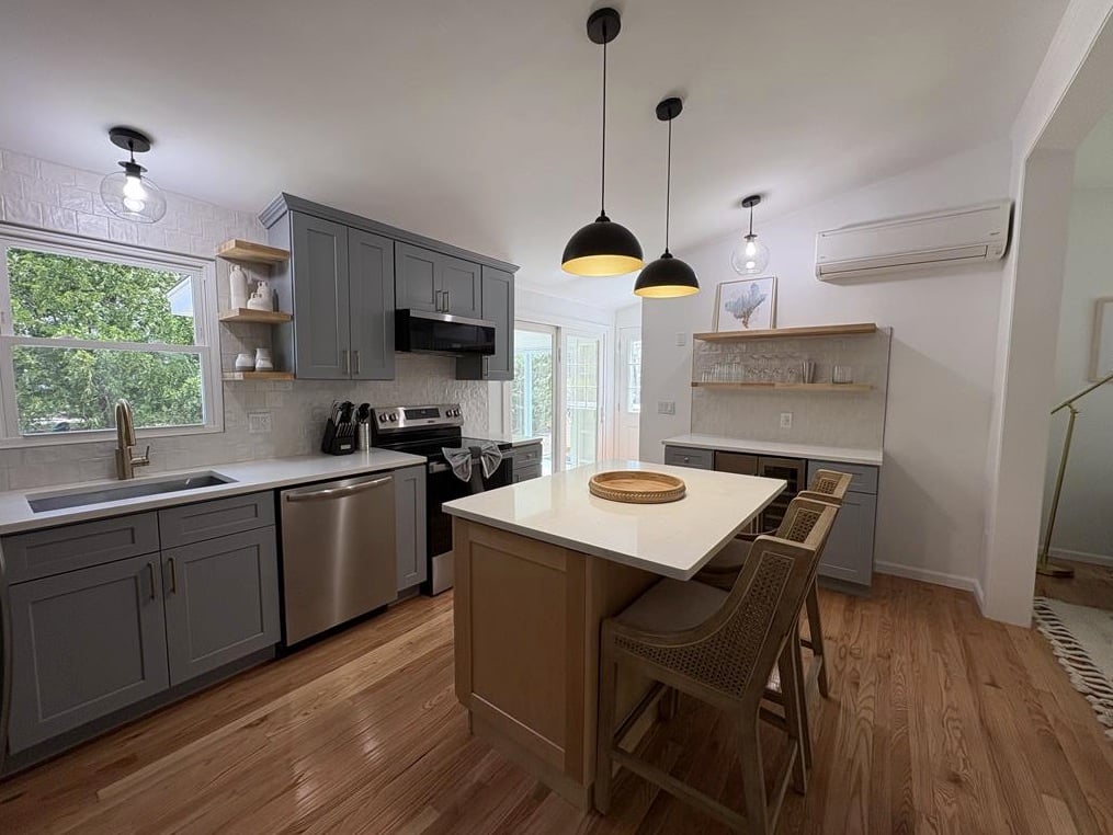 12 Bellevue Ave