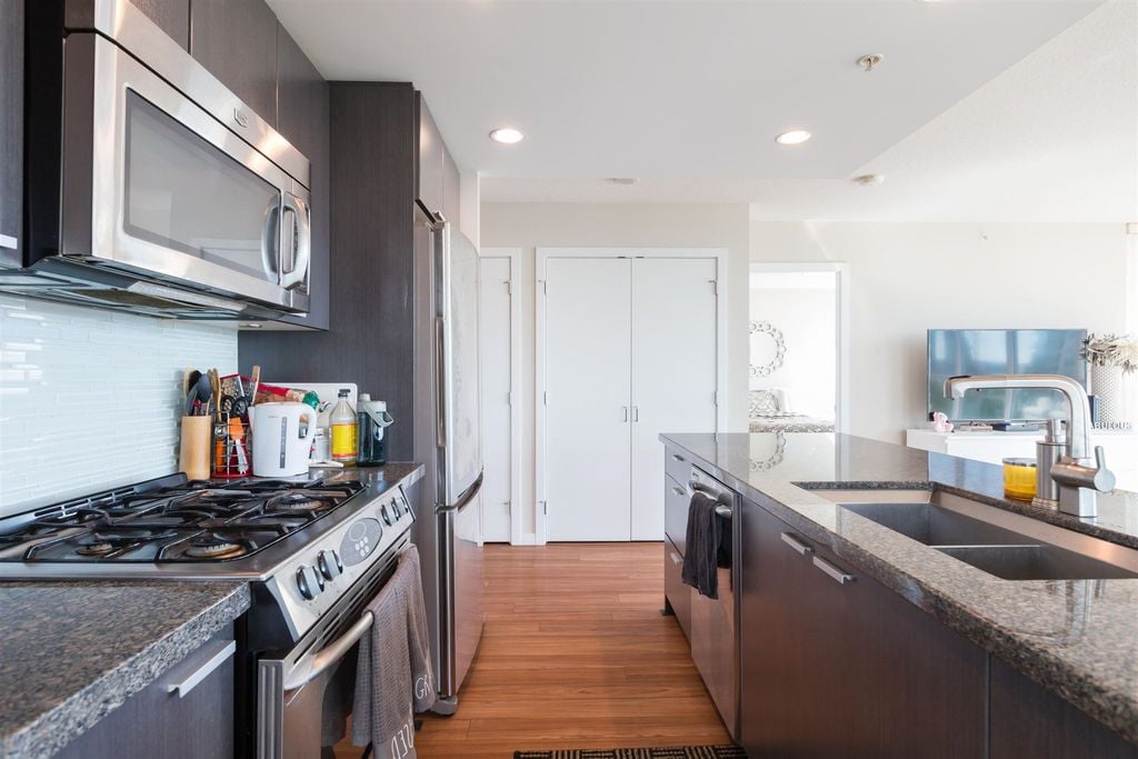 2200 Douglas Rd, #1404