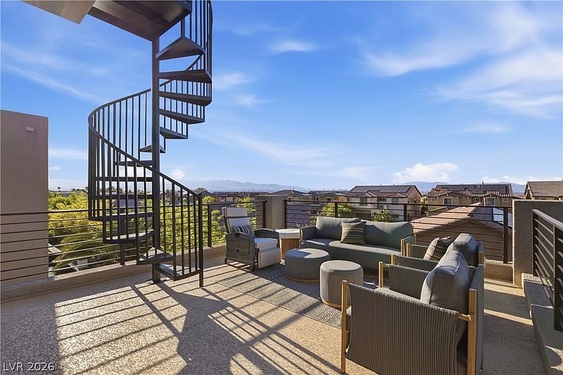 2790 La Bella Ct