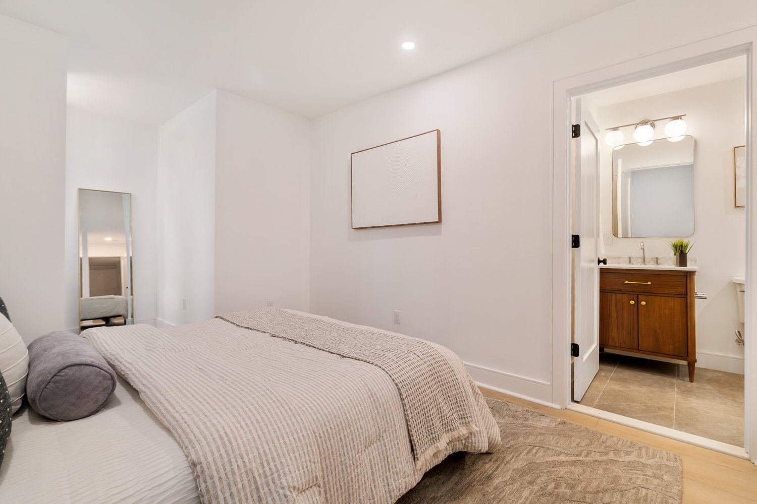 9 Olive Ave # 1