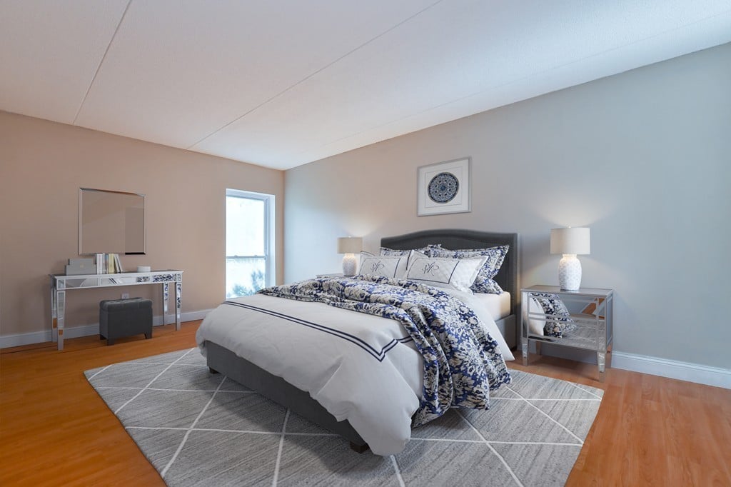 50-56 Broadlawn Park, #115