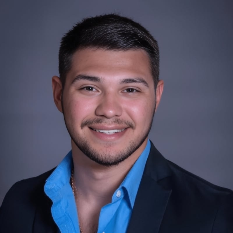 Angelo Alfaro III Virginia Real Estate Agent Headshot