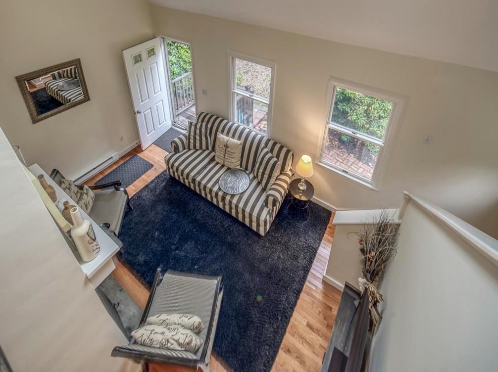 62 Windsor Dr
